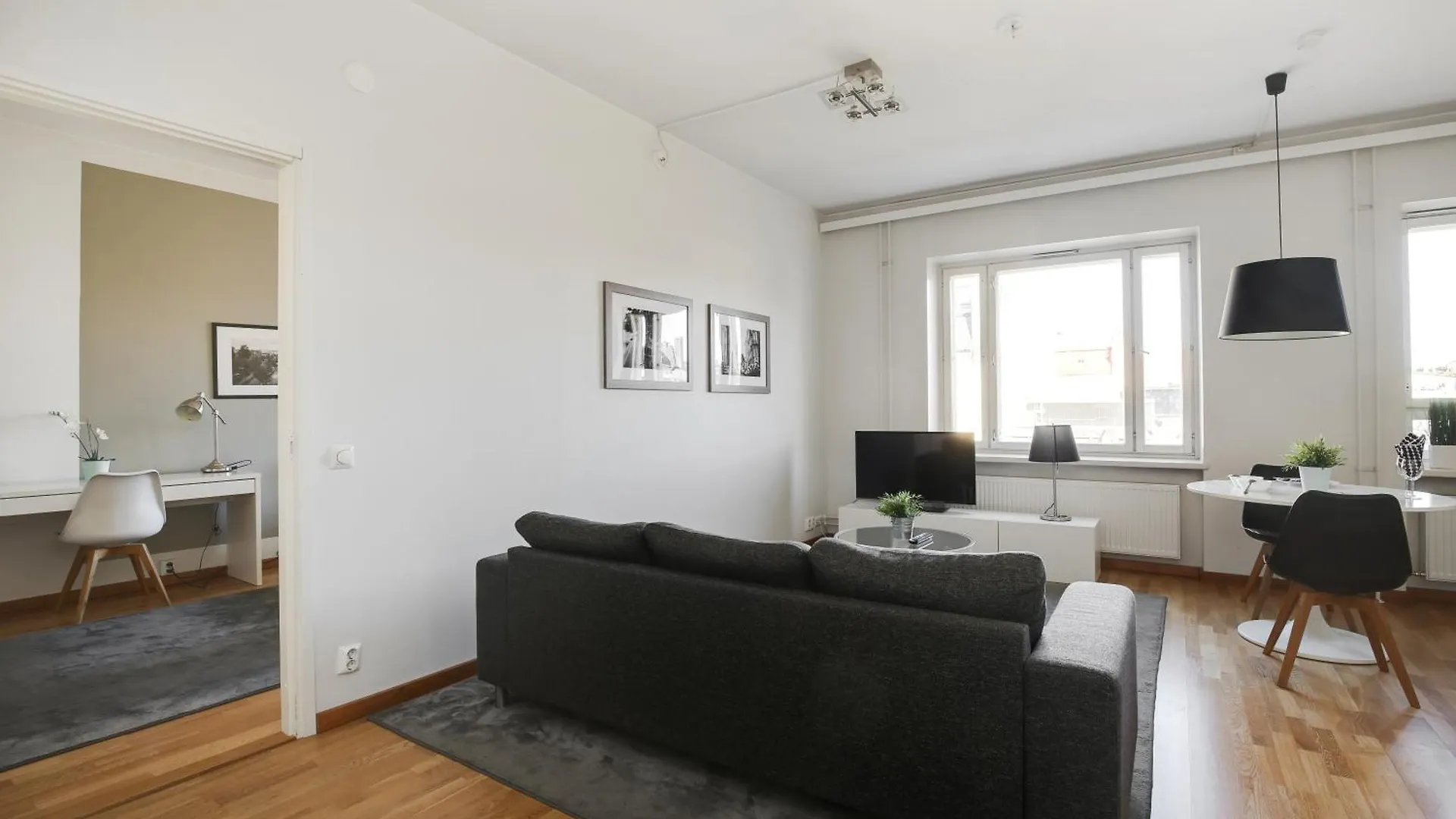 Kotimaailma Apartments Kamppi - Spacious 1Br Helsinki
