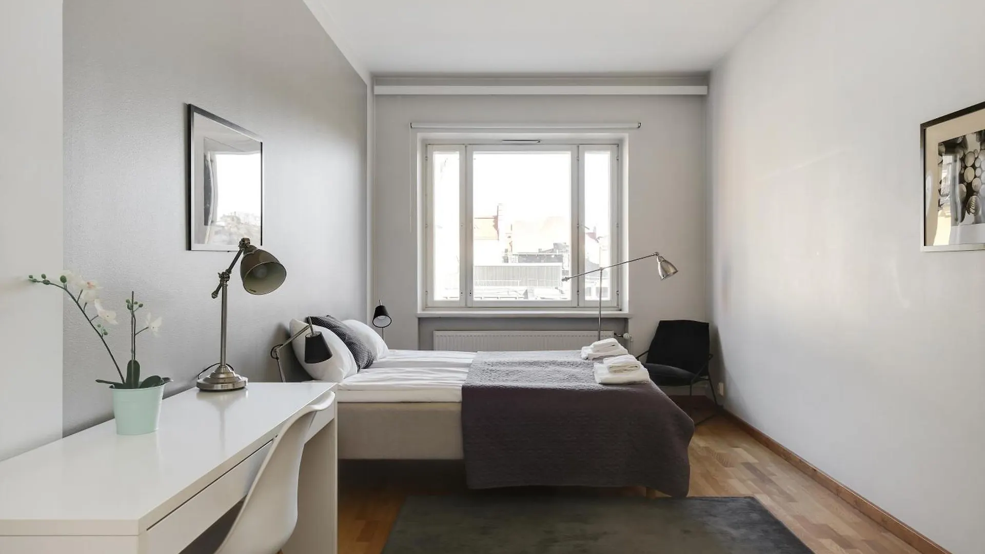 Kotimaailma Apartments Kamppi - Spacious 1Br Helsinki
